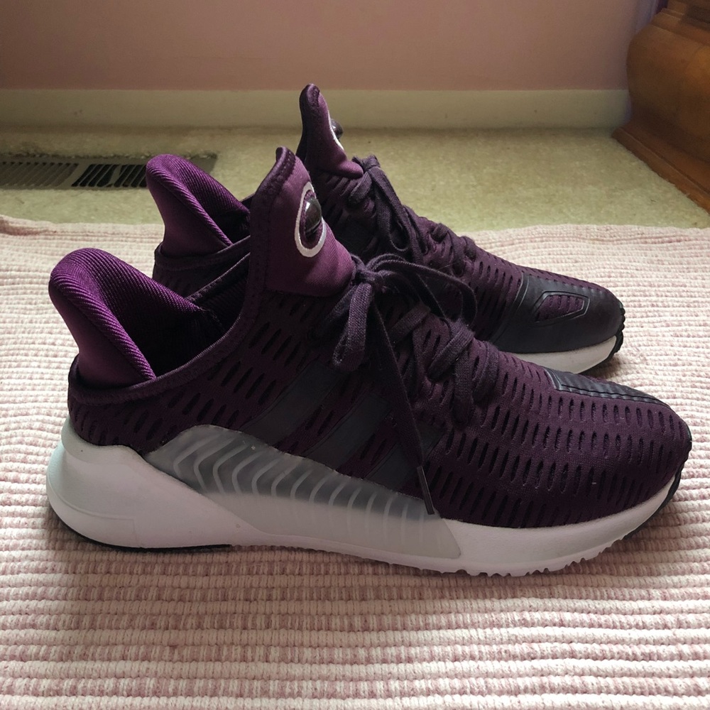 Adidas sneaks with climacool technology